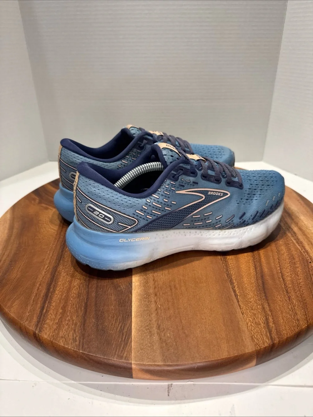 Brooks Women’s Glycerin 20 Running Shoes Size 8.5B Comfort Cushioned Walking